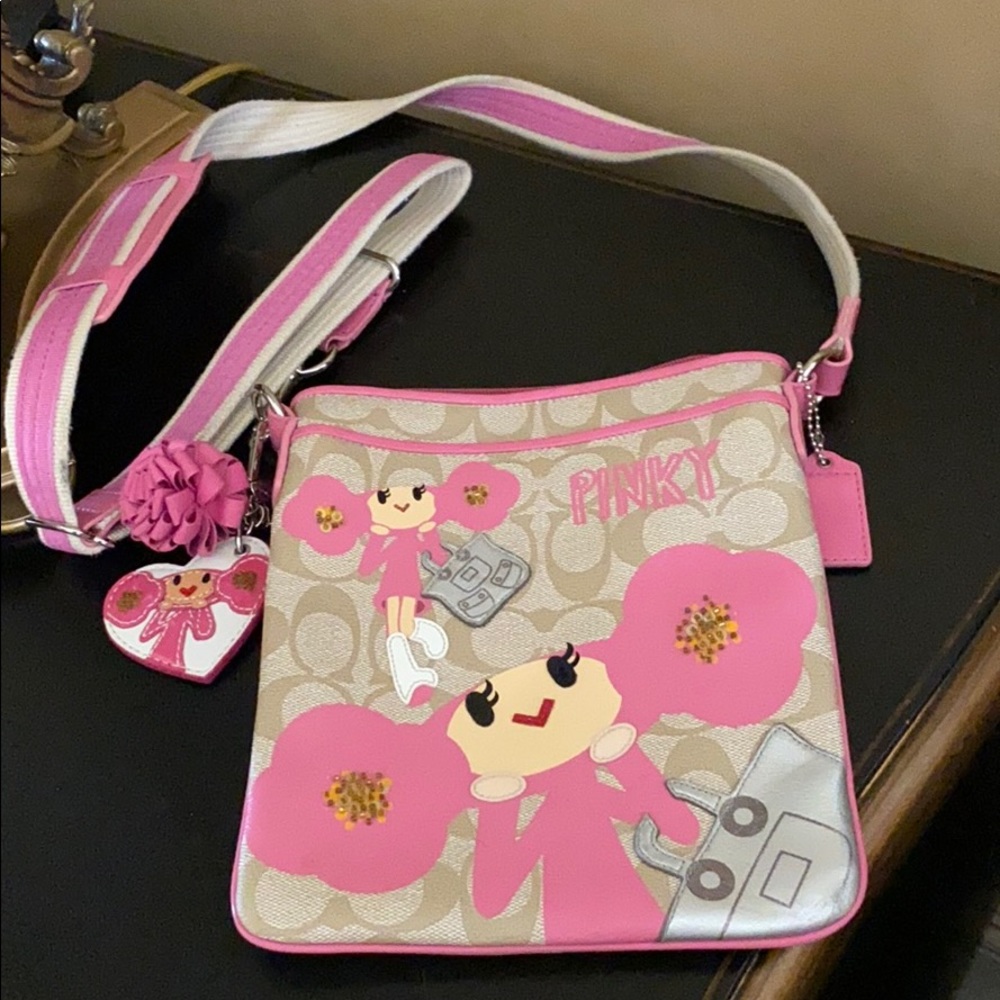 Coach “pinky handbag” with pinky key chain